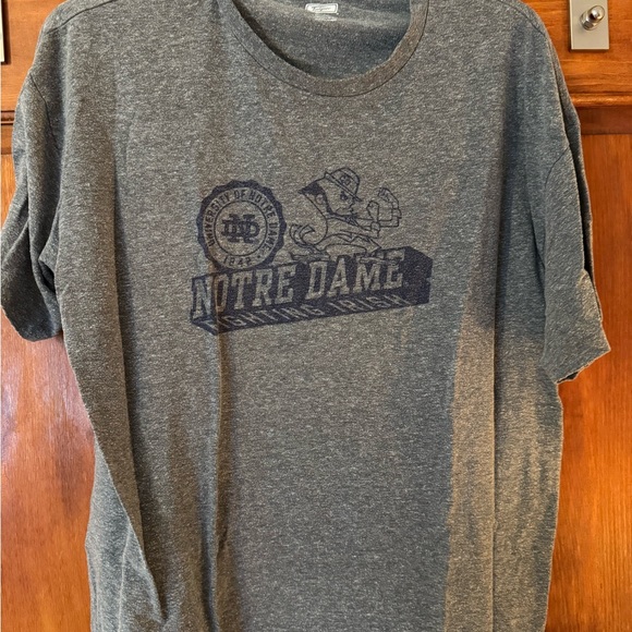 Huge lot of Notre Dame clothes - Picture 8 of 16